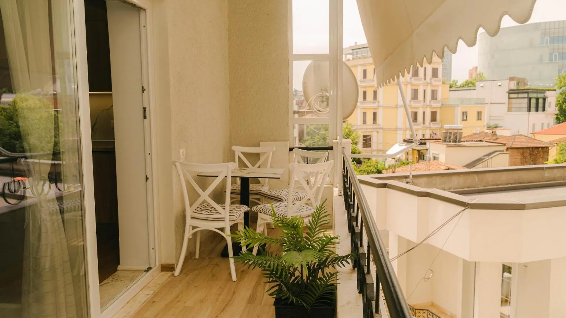Studio Flat In Heart Of Tirana Apartment